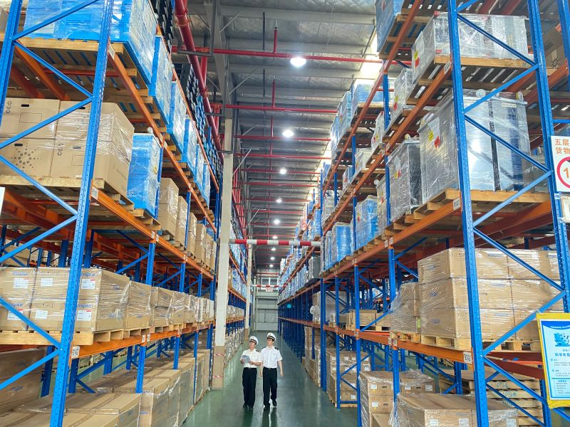 Não são necessárias licenças para exportações de fixadores a partir de 2026